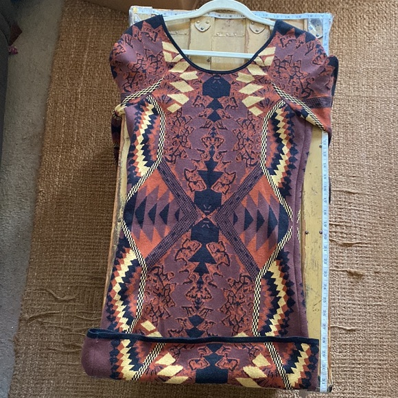 FREE PEOPLE SWEATER DRESS BOHO STRETCH BOHEMIAN PATTERN LONG SLV BODYCON DRESS L - Picture 4 of 17